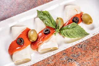 Mozzarella with Roasted Peppers