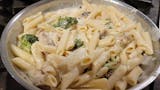 Chicken Broccoli Alfredo Pasta