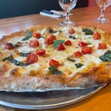 Buffalo Pomodori Pizza