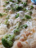 Spinach, Tomato & Broccoli Pizza