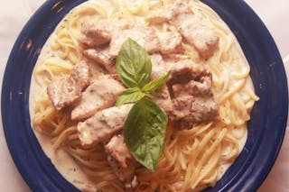 Fettuccine Alfredo with Chicken