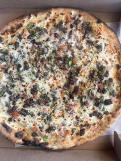 Grilled Skirt Steak Pizza