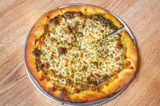 Bella Pesto Pizza with Chicken