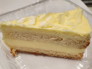 "NEW" Limoncello Cake