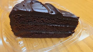 "NEW" Chocolate Fudge Cake