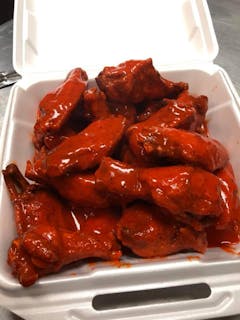 BBQ Wings with Fries