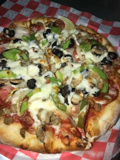 Verona's Supreme Pizza