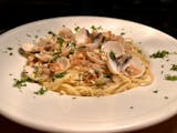 Linguine with White Clam Sauce