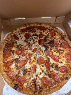 Titans Special Pizza