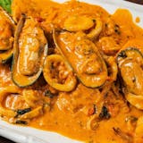 Mussels & Calamari Fra Diavolo