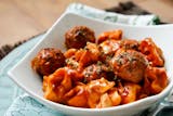 Spinach & Ricotta Tortellini with Meatballs