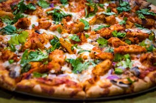 Butter Chicken Hero Pizza