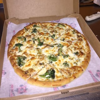 Chicken Broccoli Alfredo Specialty Pizza