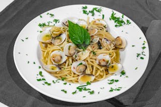 Linguine with Fresh Clam Sauce