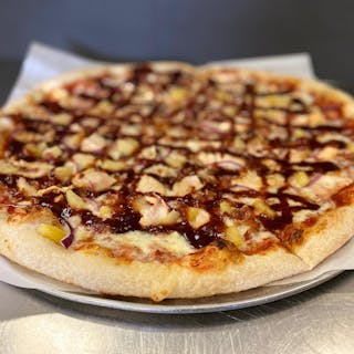 Backyard BBQ Pizza
