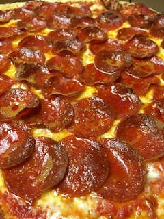 Super Pepperoni Pizza