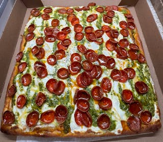 Honey pesto square(12 slices)