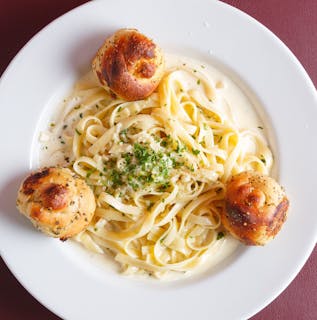 H-5. Fettuccine Alfredo