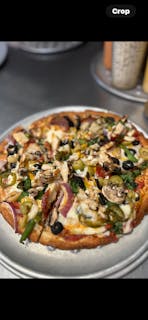 King Deluxe Pizza