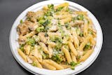 Pasta with Grilled Chicken, Broccoli, Garlic & Oil