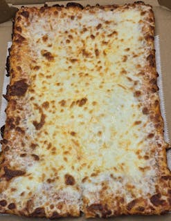 Medium Square Cheese Pizza (6 Slices)