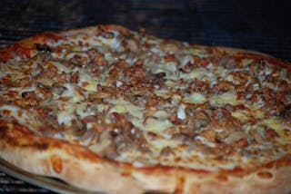 Heavenly Hamburger Pizza