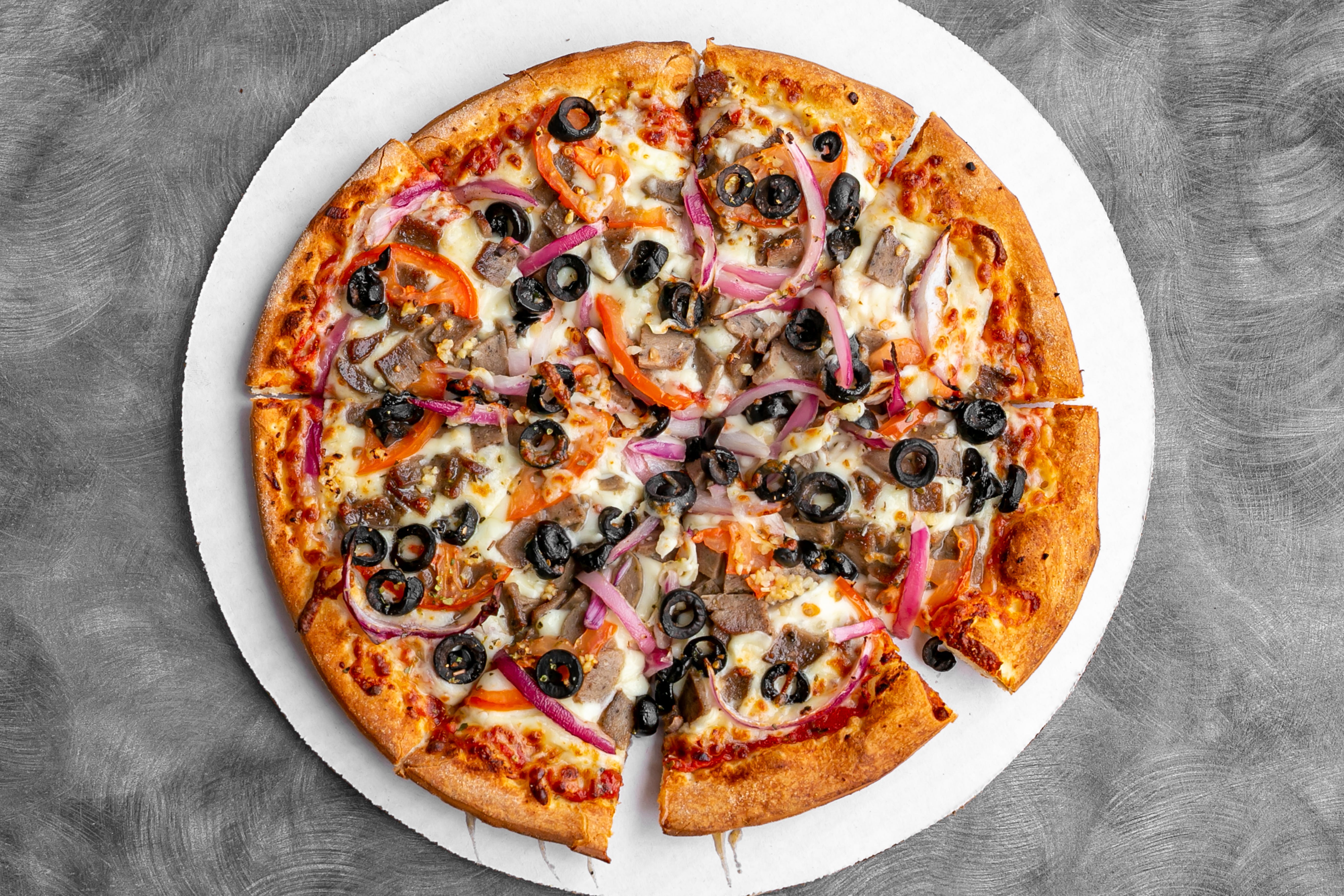 Luna Gyro Pizza