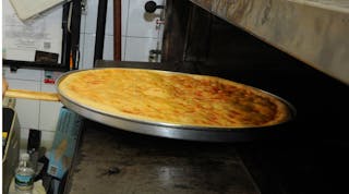 Tomato & Cheese Pizza