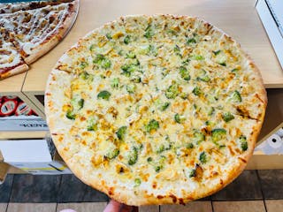 Chicken Broccoli Alfredo Pizza