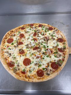 Deluxe Pizza
