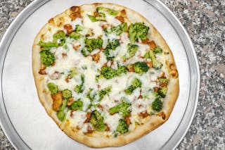 Chicken & Broccoli Pizza