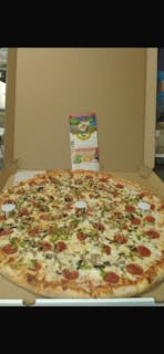 Deluxe Pizza
