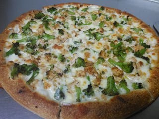 Chicken Broccoli Alfredo Pizza