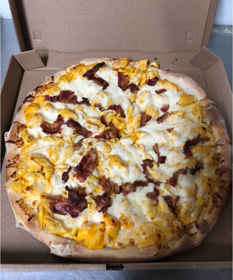 Mac & Cheese Delight Greek Style Pizza