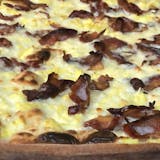 Bacon, Egg & Cheese Breakfast Pizza