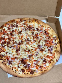 Garlic Chicken with Smoked Bacon Pizza