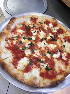 Fresh Mozzarella Margherita Pizza