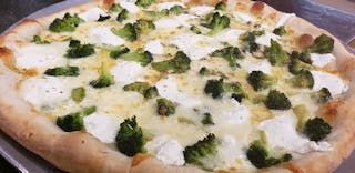 Ricotta & Broccoli Pizza