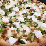 Chicken, Broccoli & Ricotta Pizza