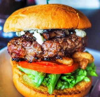 Leo's Burger Deluxe