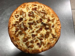 Crispy Chicken Wing Pizza
