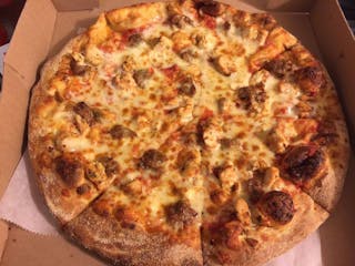 Spicy Chicken Pizza