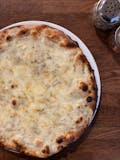 5 Formaggi White Pizza