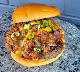 CHILI CHEESEBURGER