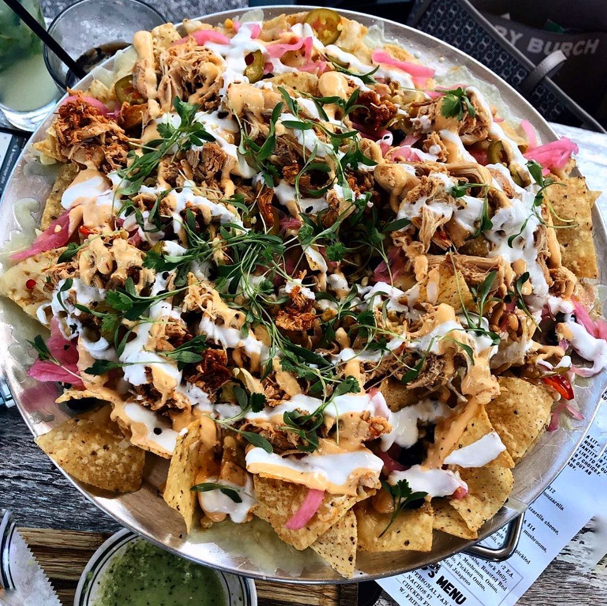 How much would you pay for these al pastor fries? #alpastor #loadedfri