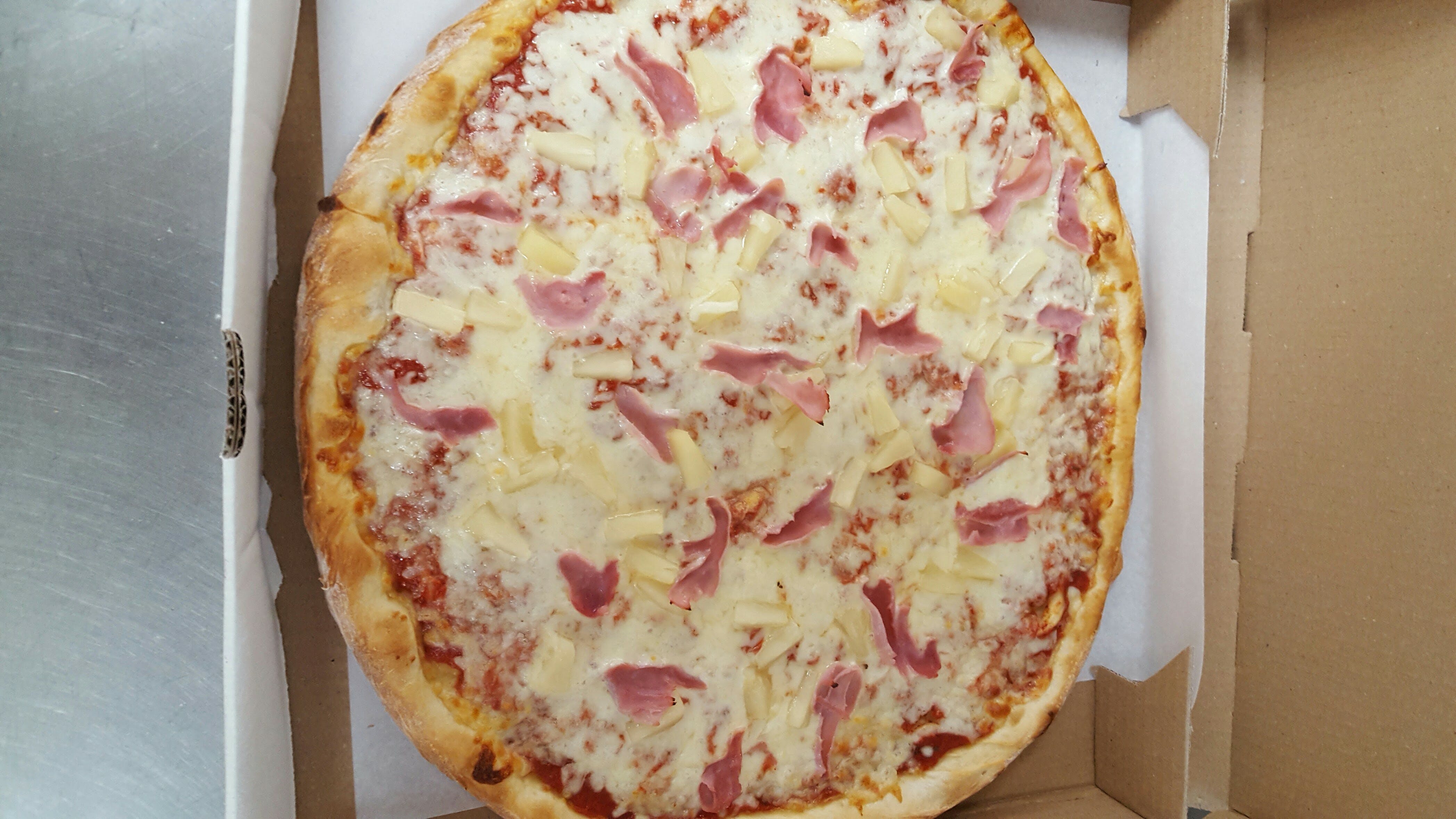 Hawaiian Pizza
