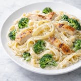 91. Fettuccine Alfredo with Chicken & Broccoli 