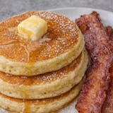 #1 3 Pancakes & 2 Bacon Breakfast