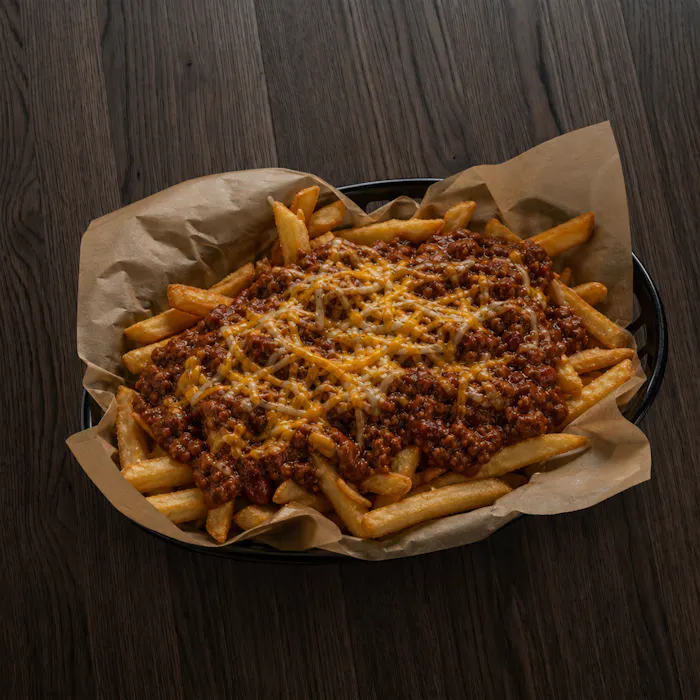Chili fries basket