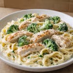Pasta Alfredo w/chicken& broccoli